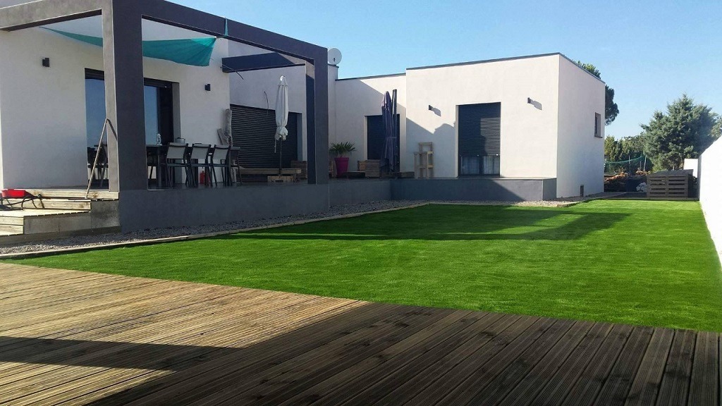 gazon synthetique jardin